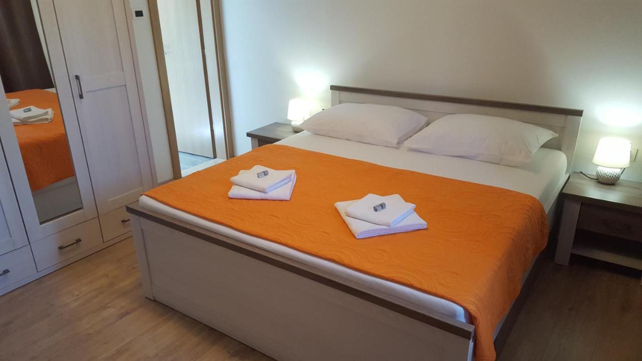 ורסי Holiday House Lavanda מראה חיצוני תמונה