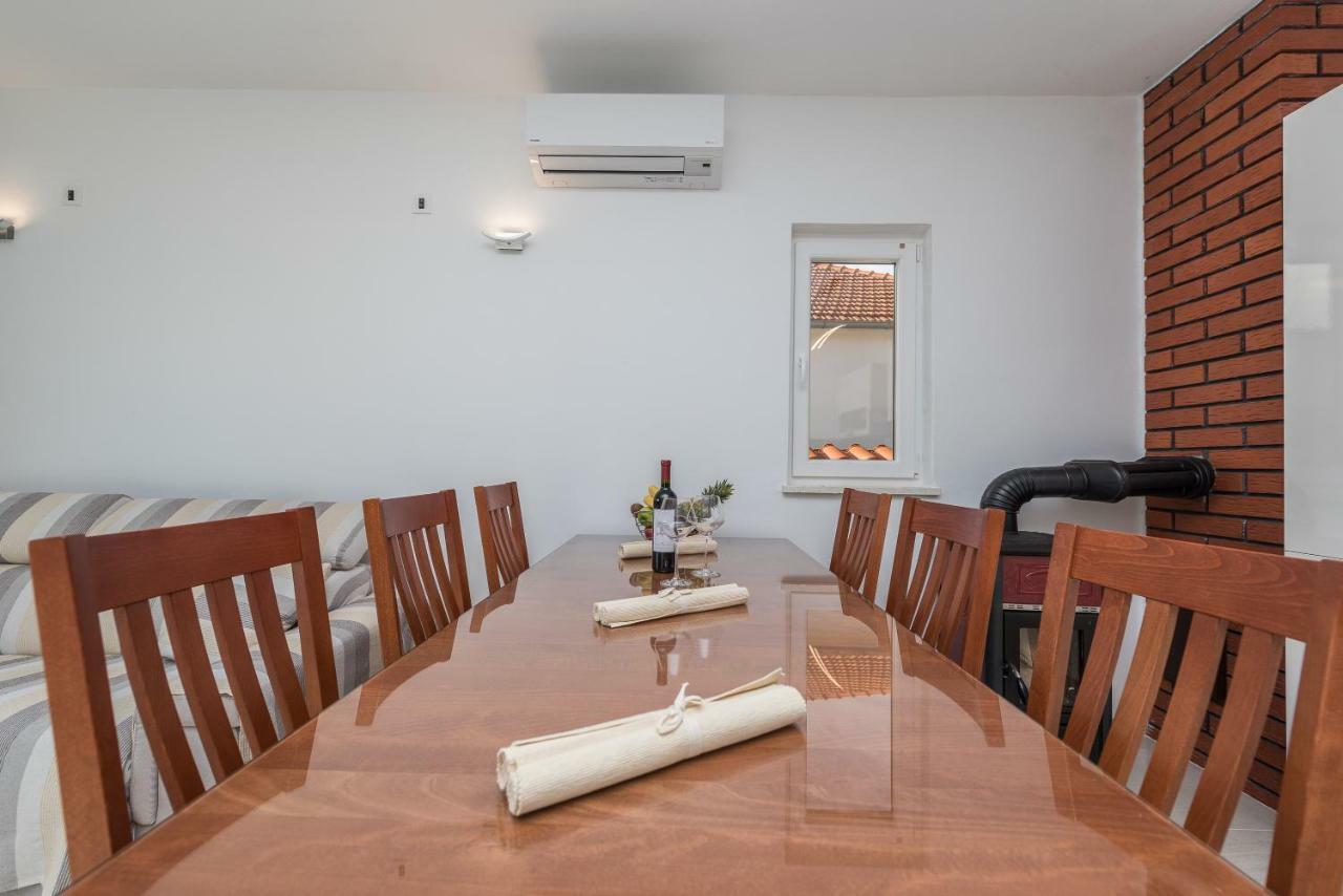 ורסי Holiday House Lavanda מראה חיצוני תמונה