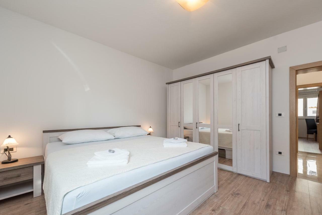 ורסי Holiday House Lavanda מראה חיצוני תמונה