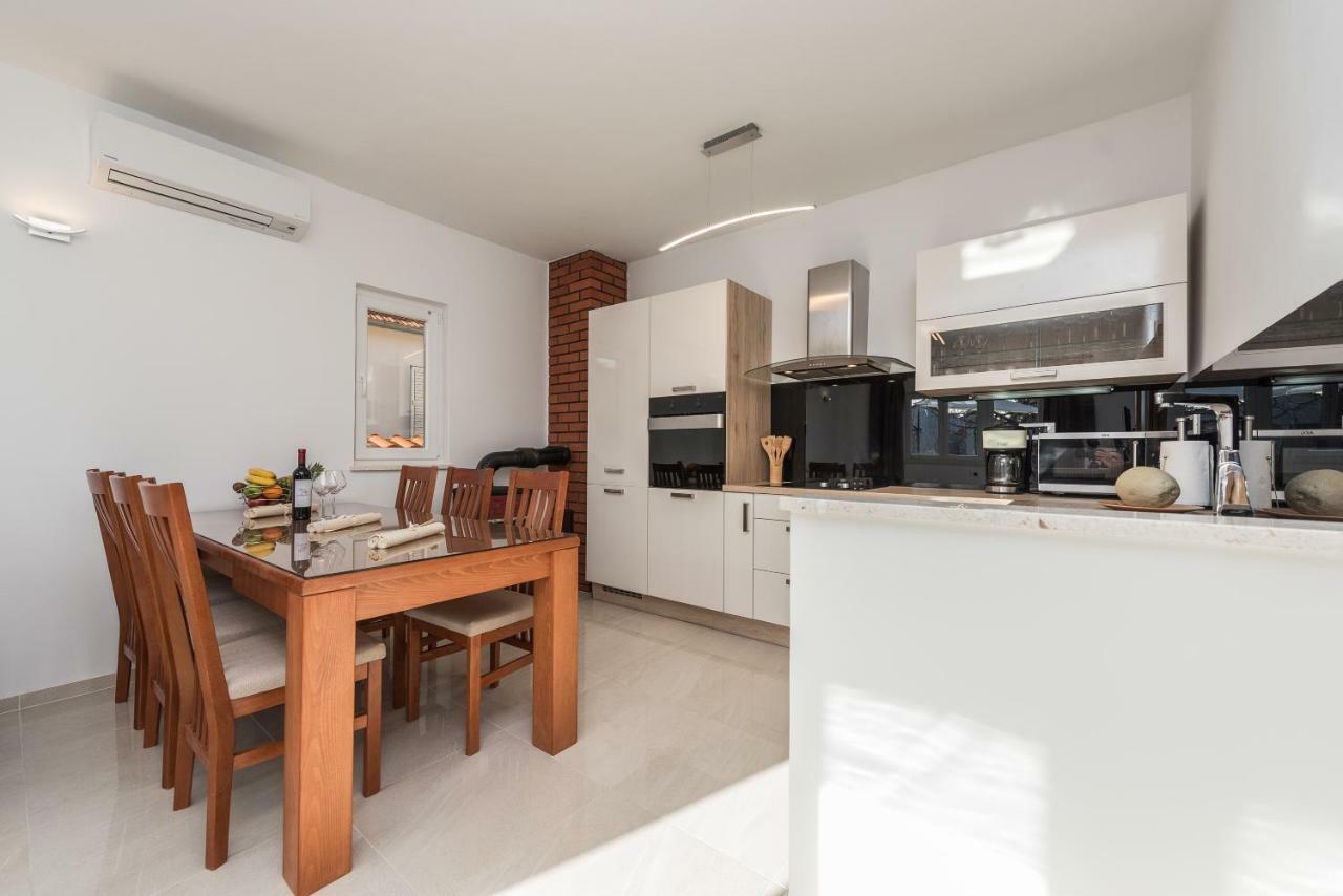 ורסי Holiday House Lavanda מראה חיצוני תמונה
