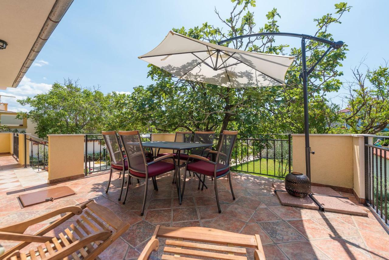 ורסי Holiday House Lavanda מראה חיצוני תמונה